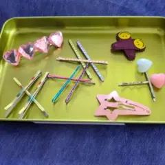 カラフルなヘアピンセット