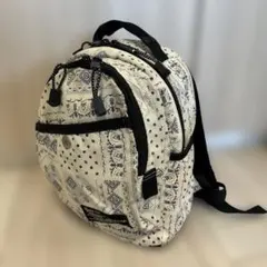 子供用　リュックサックのサムネイル