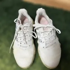 adidas レディース スニーカー ホワイト 24のサムネイル