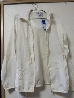 売り切り価格　新品未使用　originalsフード付きジャケット