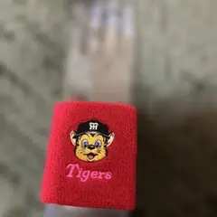 Tigers キャラクター刺繍 リストバンド レッド