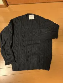 ケーブルニット ニット