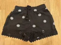 新品未使用花柄ショートパンツ110cm