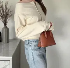 wジップオフショルスウェットトップス　アイボリー　Mサイズ