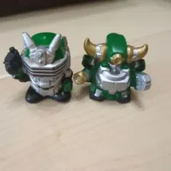 仮面ライダー龍騎 ミニマスコット　フィギュア ゾルダ マグナギガ