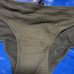 H&M ビキニパンツ　32のサムネイル