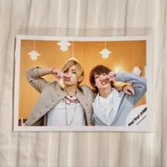 山田涼介、有岡大貴　DEAR. 公式写真