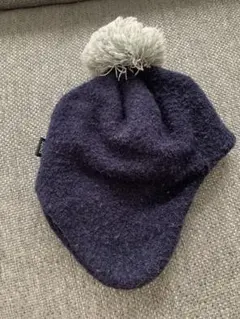 ネイビー ニット帽 ポンポン付き