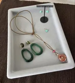 アクセサリー4点　まとめ売り　未使用品　おまけ沢山付けます