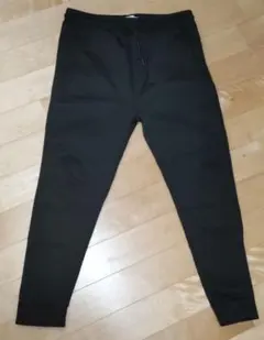 ブラック ジョガーパンツ