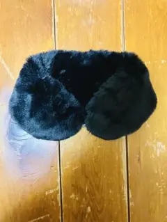 黒いファーネックウォーマー　もこもこ