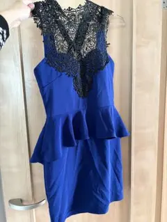 ネイビーブルーレースペプラムドレス