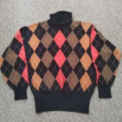 ダイヤモンドパターン タートルネックセーター