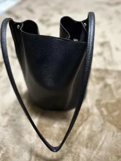 黒バケット型 ショルダーバッグ