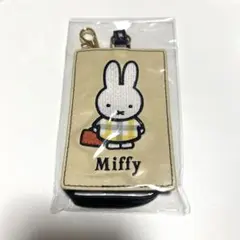 ミッフィー パスケース