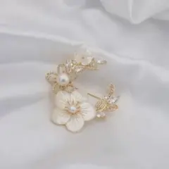 パール フラワー ブローチ 桜 ゴールド 上品 卒業式 入学式 コサージュ