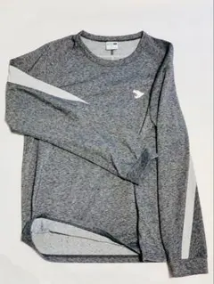 PUMA グレー 長袖カットソーのサムネイル