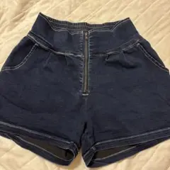 ショートパンツ