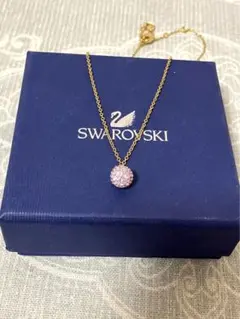 スワロフスキー ネックレス