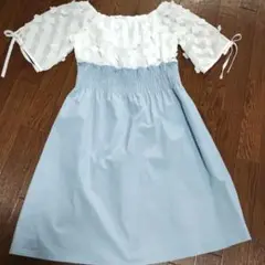 フラワーモチーフ 半袖ワンピース 水色 お姫様みたいになれる。