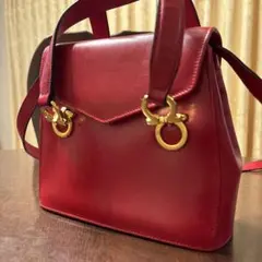 スプリングセール‼️フェラガモ ダブルガンチーニ 2way ハンドバック 赤
