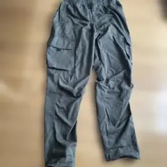 カーキ　カーゴパンツ ゴムウエスト