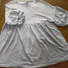 グレー フレアシルエット Tシャツ