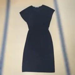 セオリーリュクス ワンピース 黒 Vネック サイズ38 上品