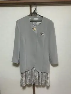 グレー ジャケットと花柄ドレス セット