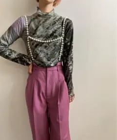 Ameri CAMILA SHEER CUT TOP