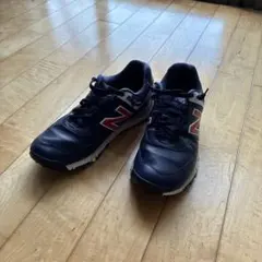 new Balance ネイビー スニーカーのサムネイル