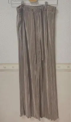 【美品】GU ランダムプリーツドローストリングパンツ