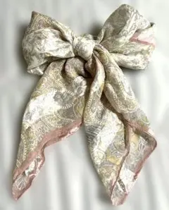 春　ペイズリー柄 スカーフ　薄ピンク色系　絹100