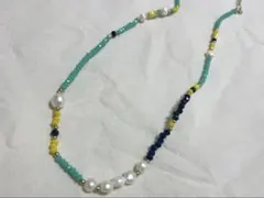 ワンポイントに。ビーズネックレス♪