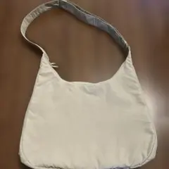 【新品未使用品】GUショルダーバック