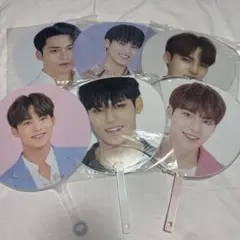 2026年最新】seventeen うちわの人気アイテム - メルカリ