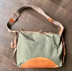 Feldes ショルダーバッグ オリーブグリーン