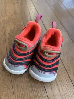 Item thumbnail for item b5ff5031-4042-40dc-ade9-822934b58222