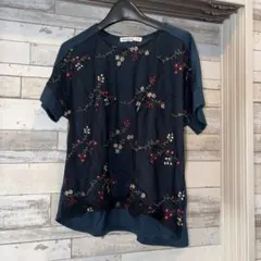 Catie Blondie ネイビー 刺繍 Tシャツ Mのサムネイル