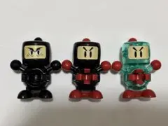ゲームキャラクター フィギュア 黒赤　ボンバーマン