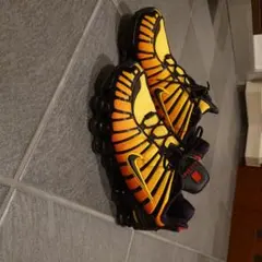 Nike shox sunrise 26.5cm 今週限り販売