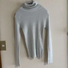 リブ編みタートルネックセーター Mサイズ ライトグレー