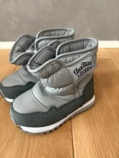 子供用スノーブーツ