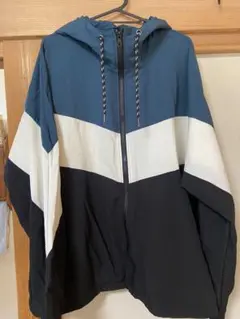 ナイロンジャケット 緑/白/黒