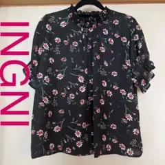 INGNI ブラウス トップス M ブラック　花柄のサムネイル