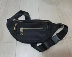 coca ウエストポーチ　ゴールド×ブラック　新品未使用