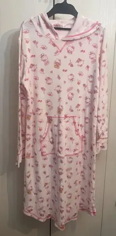 新品キティパーカーワンピースピンク部屋着ルームウェアレディスサンリオハローキティ