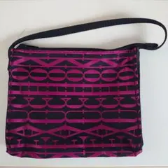 Item thumbnail for item edb01848-7d7a-4a0c-98d1-ea67ca3728df