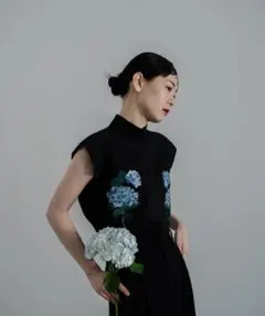 iconology 花を着るブラウス 芍薬 ivory 受注生産 イコノロジー - メルカリ