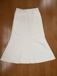 フレームワーク　ホワイト ロングフレアスカートのサムネイル